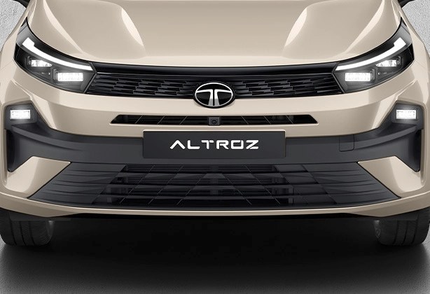 Tata Altroz Luminate LED Lamps and DRL