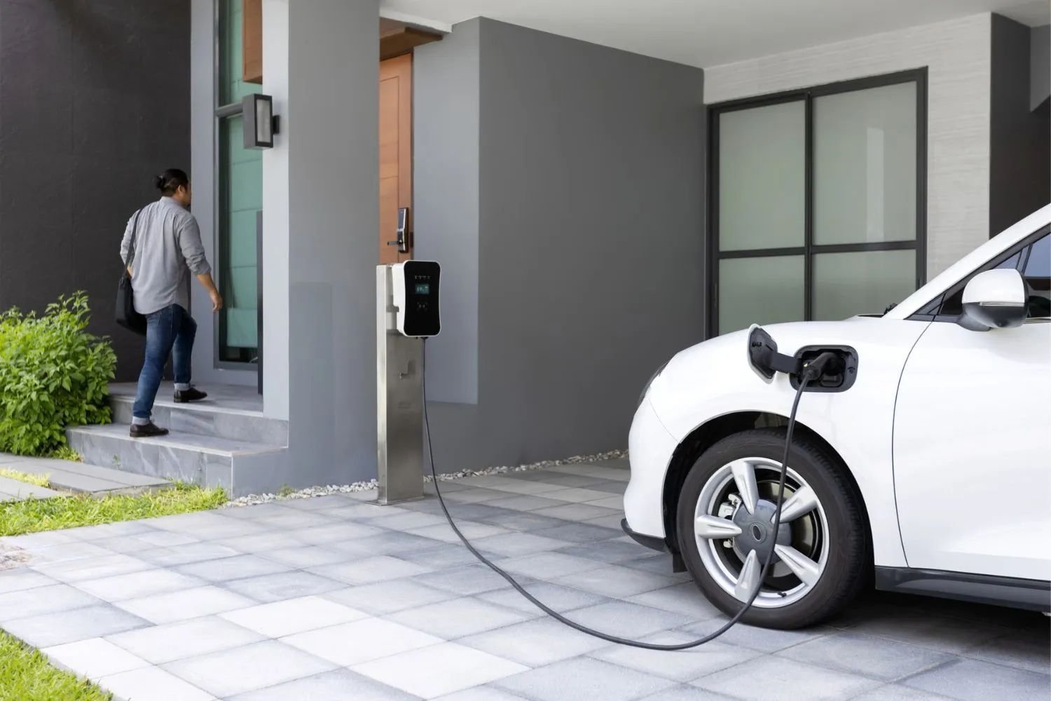 EV Home Charging 101: Setting Up Your Charger in Gujarat and Rajasthan